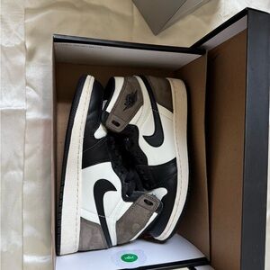 Air Jordan 1 Retro High OG GS Dark Mocha